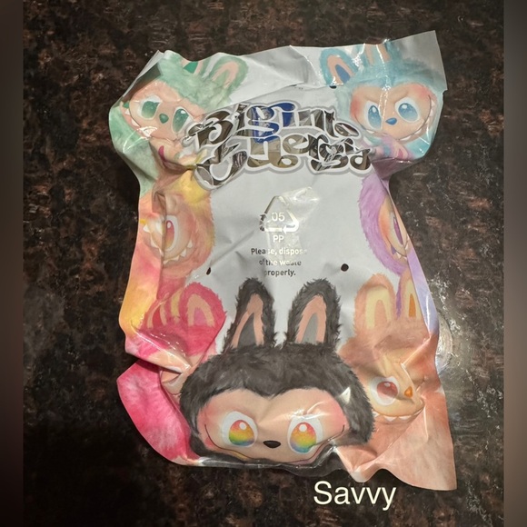 POP MART LABUBU Authentic Bing into Energy “Loyalty”Pink/Yell Plush Keychain NIB - Picture 8 of 12